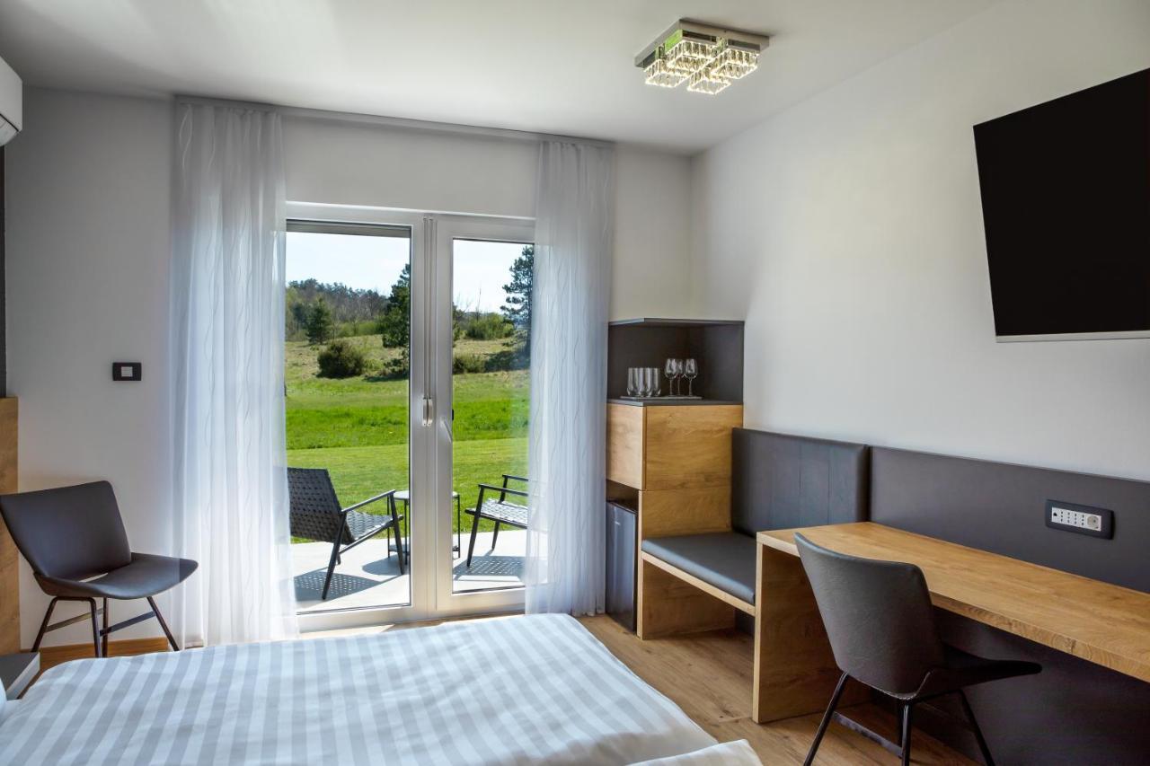 Rooms Gril Postojna Exterior photo