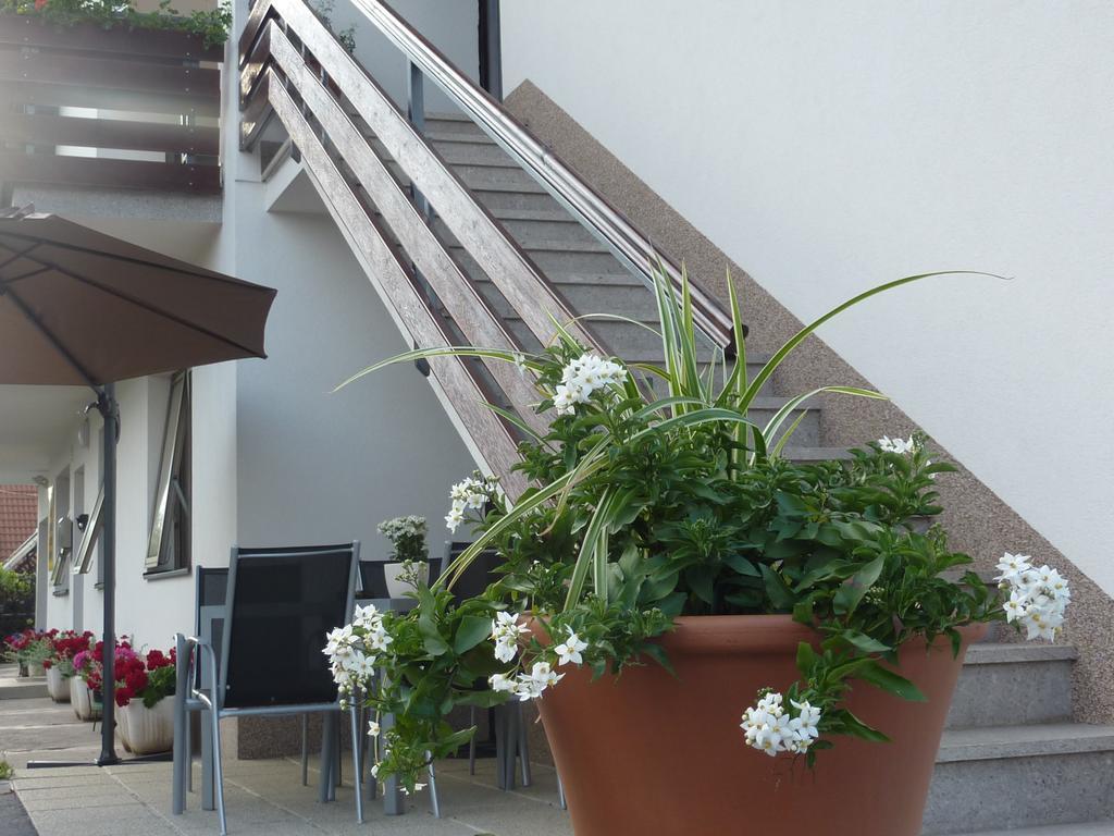 Rooms Gril Postojna Exterior photo
